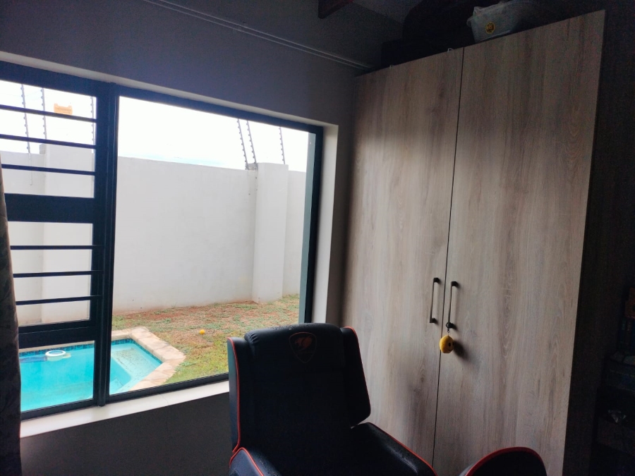 To Let 3 Bedroom Property for Rent in Waterkloof A H North West
